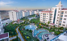 Grand Ozgul Thermal Holiday Village